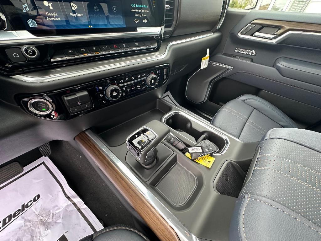 new 2025 Chevrolet Silverado 1500 car, priced at $69,420
