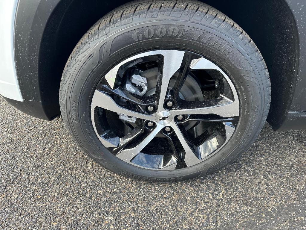 new 2025 Chevrolet Trax car, priced at $24,430