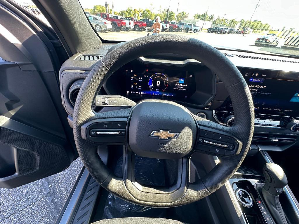 new 2024 Chevrolet Colorado car, priced at $35,695