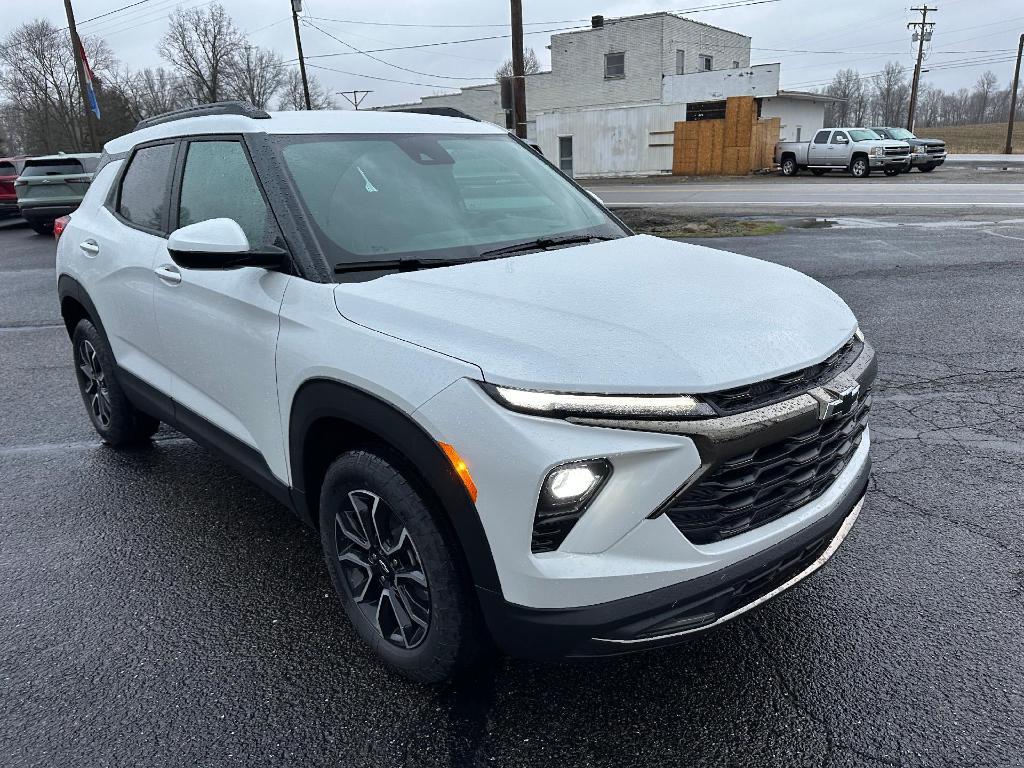 new 2025 Chevrolet TrailBlazer car, priced at $32,680