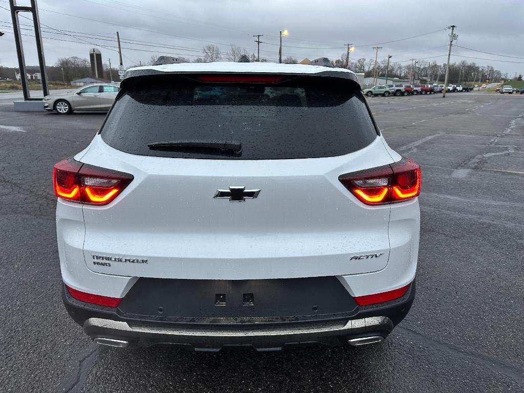 new 2025 Chevrolet TrailBlazer car, priced at $32,680