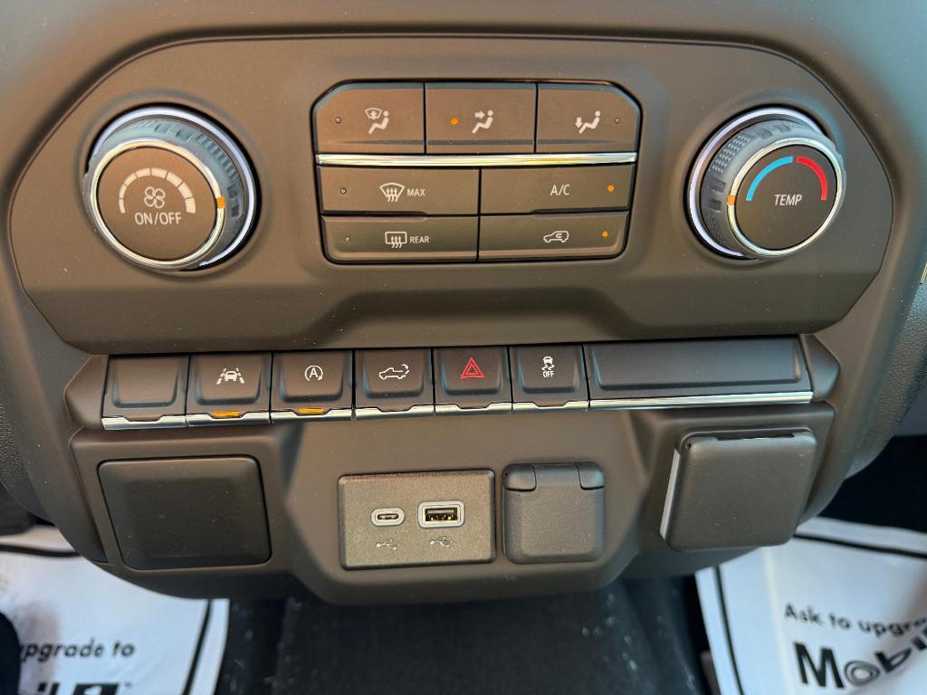 new 2025 Chevrolet Silverado 1500 car, priced at $48,646