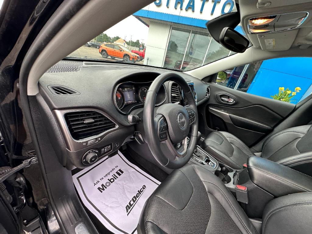 used 2019 Jeep Cherokee car, priced at $17,500