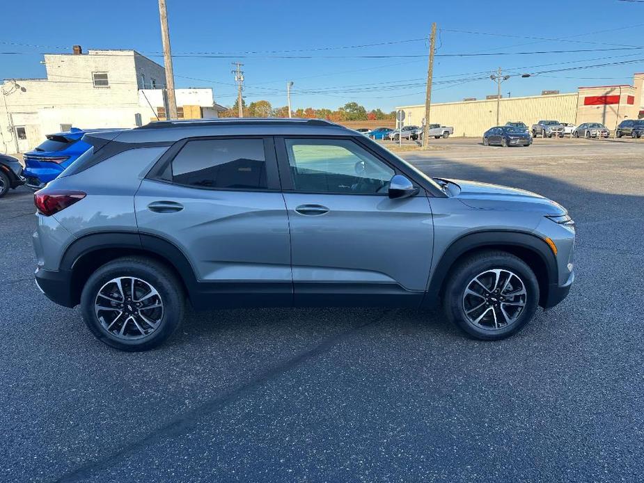 new 2025 Chevrolet TrailBlazer car, priced at $26,946