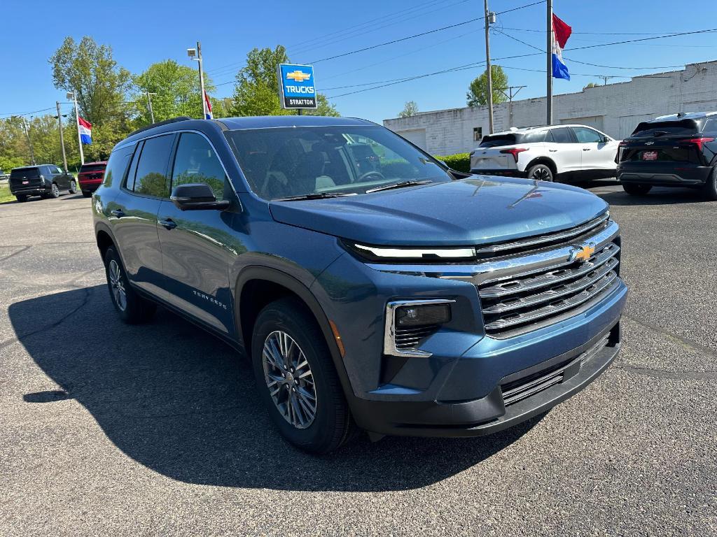 new 2025 Chevrolet Traverse car, priced at $43,045