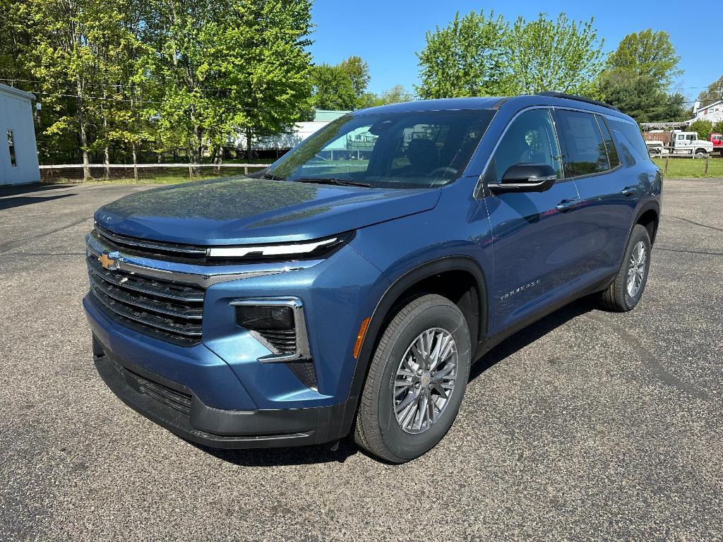 new 2025 Chevrolet Traverse car, priced at $43,045