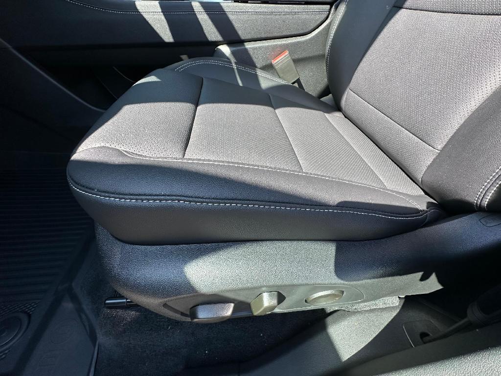 new 2025 Chevrolet Traverse car, priced at $43,045