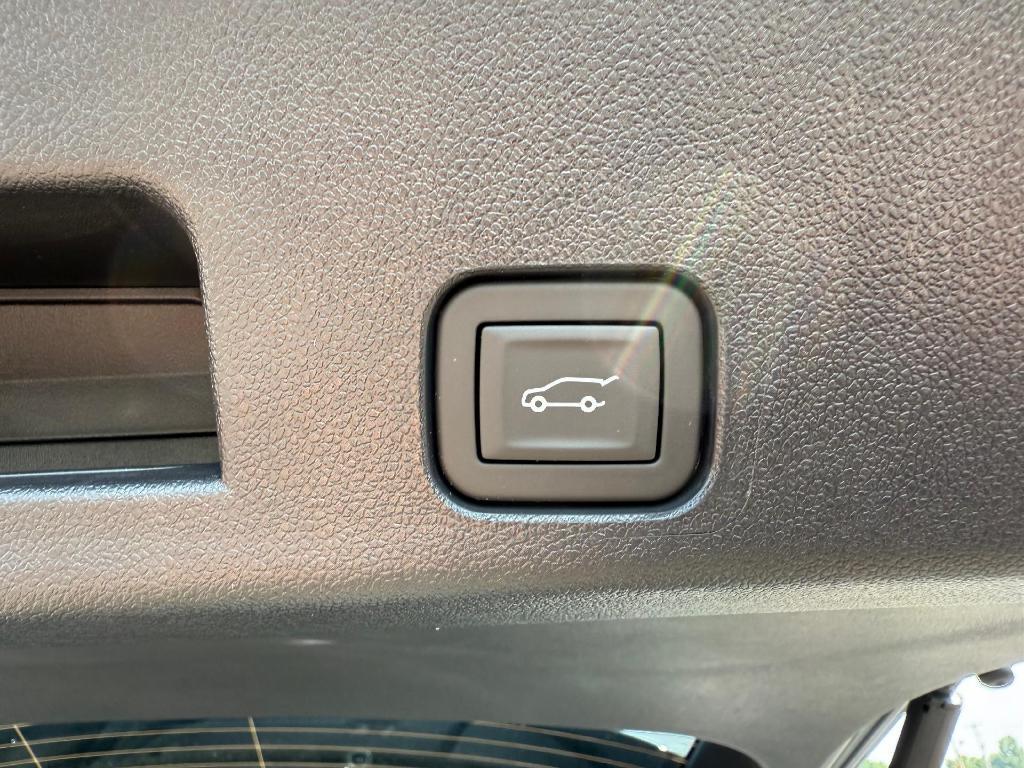 new 2025 Chevrolet Traverse car, priced at $41,169