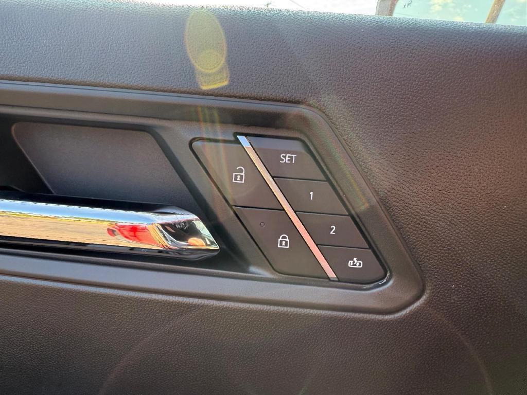 new 2025 Chevrolet Colorado car, priced at $48,880