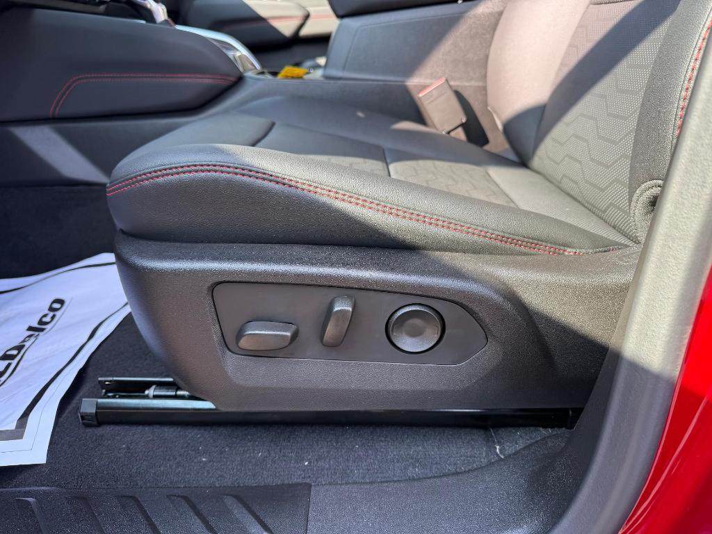 new 2025 Chevrolet Colorado car, priced at $48,880