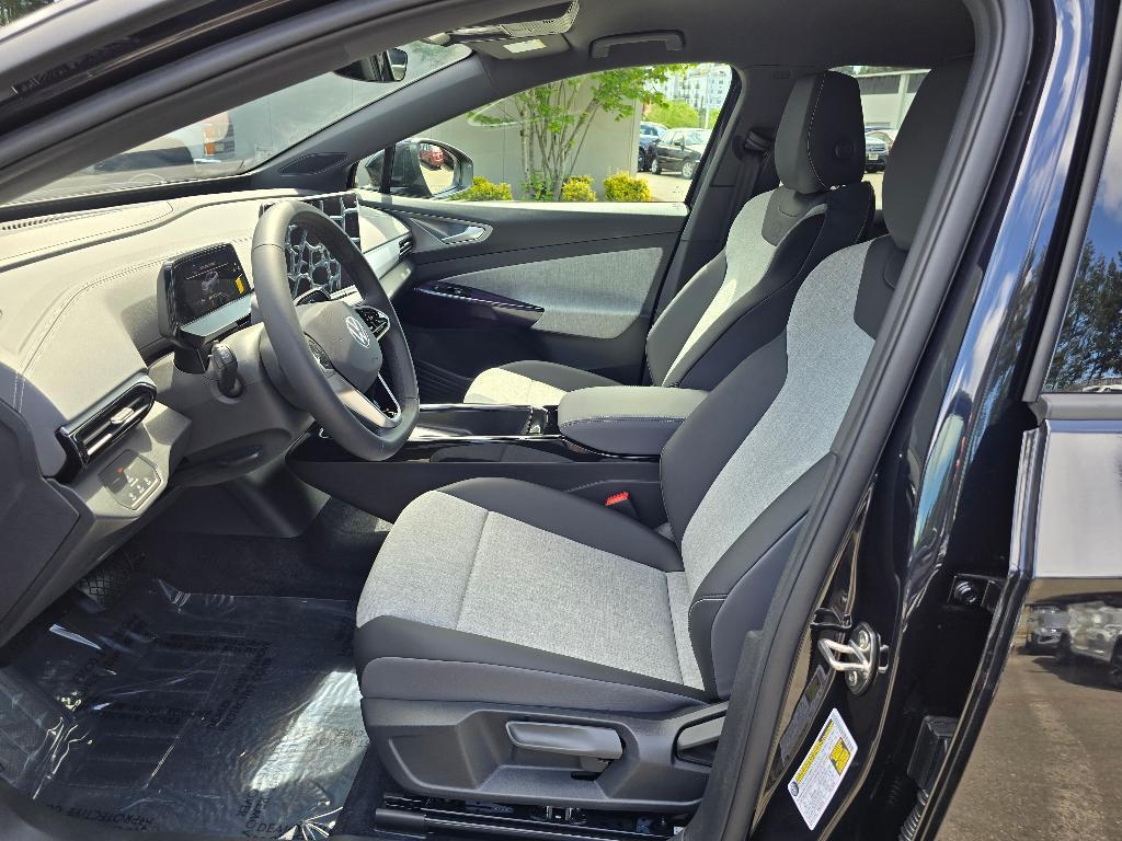 new 2025 Volkswagen ID.4 car, priced at $42,999
