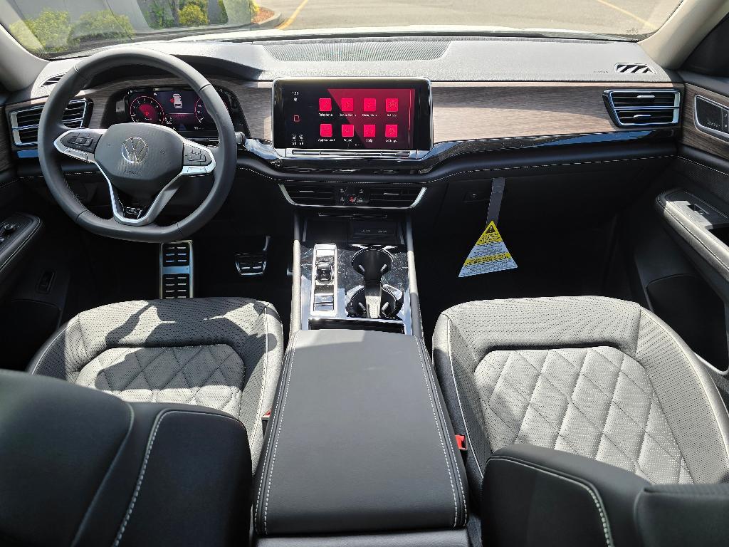 new 2025 Volkswagen Atlas car, priced at $53,500