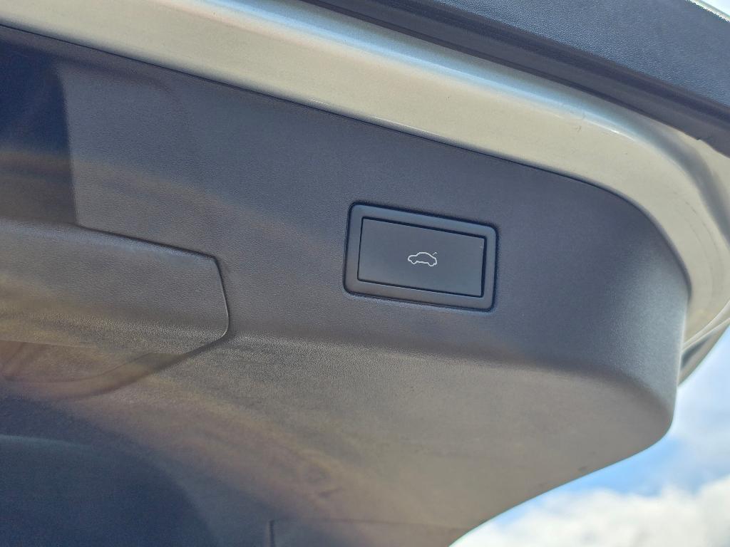 used 2021 Volkswagen ID.4 car, priced at $18,999