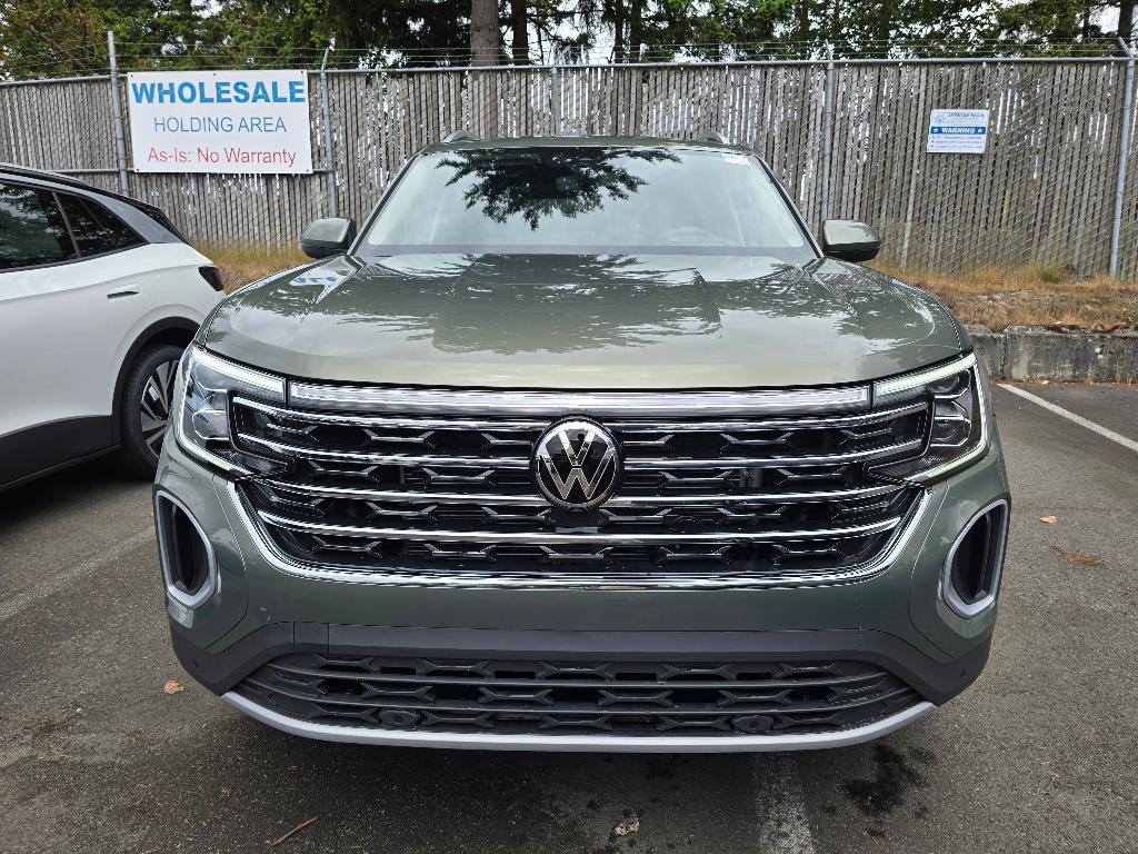 new 2025 Volkswagen Atlas car, priced at $45,999