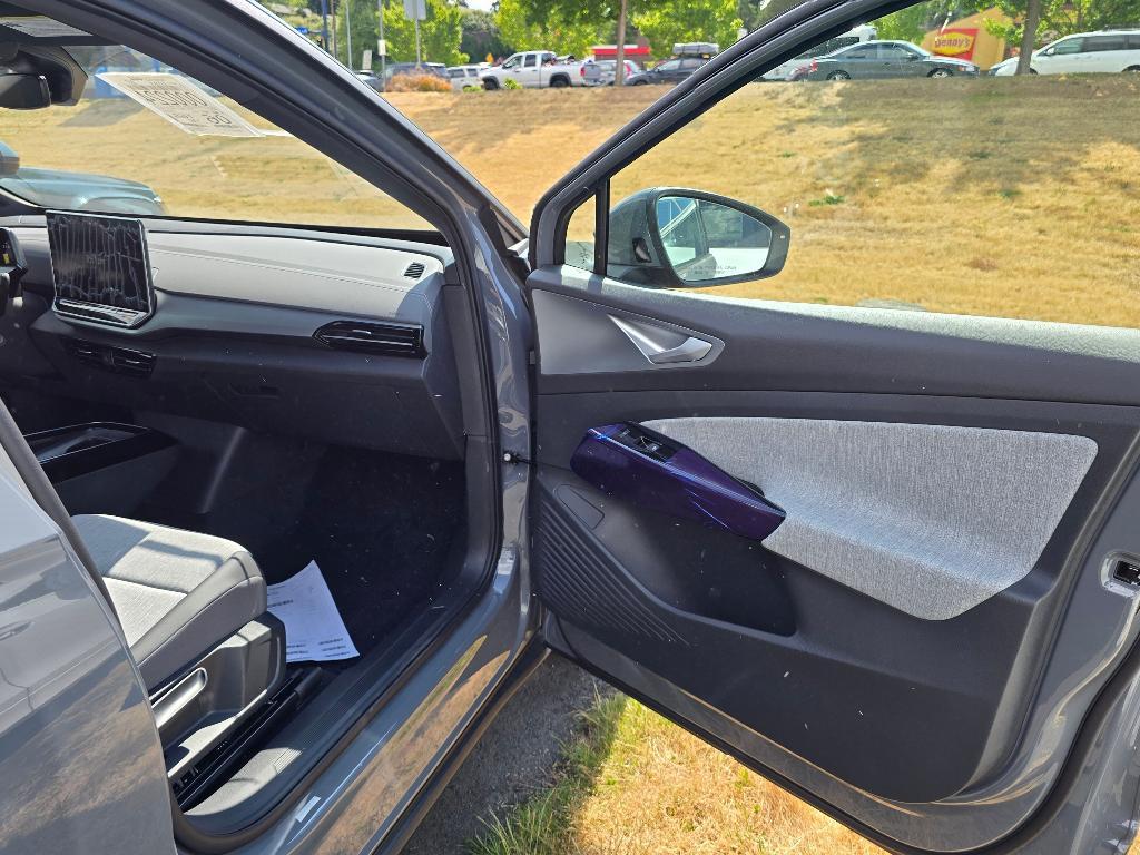 new 2025 Volkswagen ID.4 car, priced at $42,999