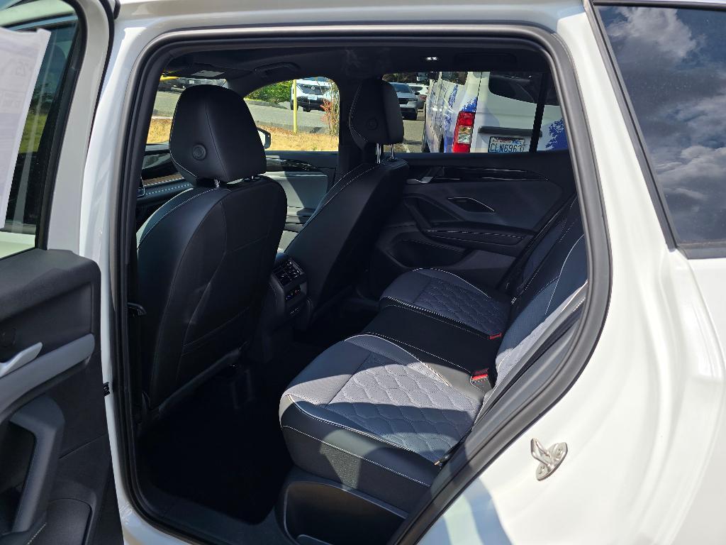 new 2025 Volkswagen Tiguan car