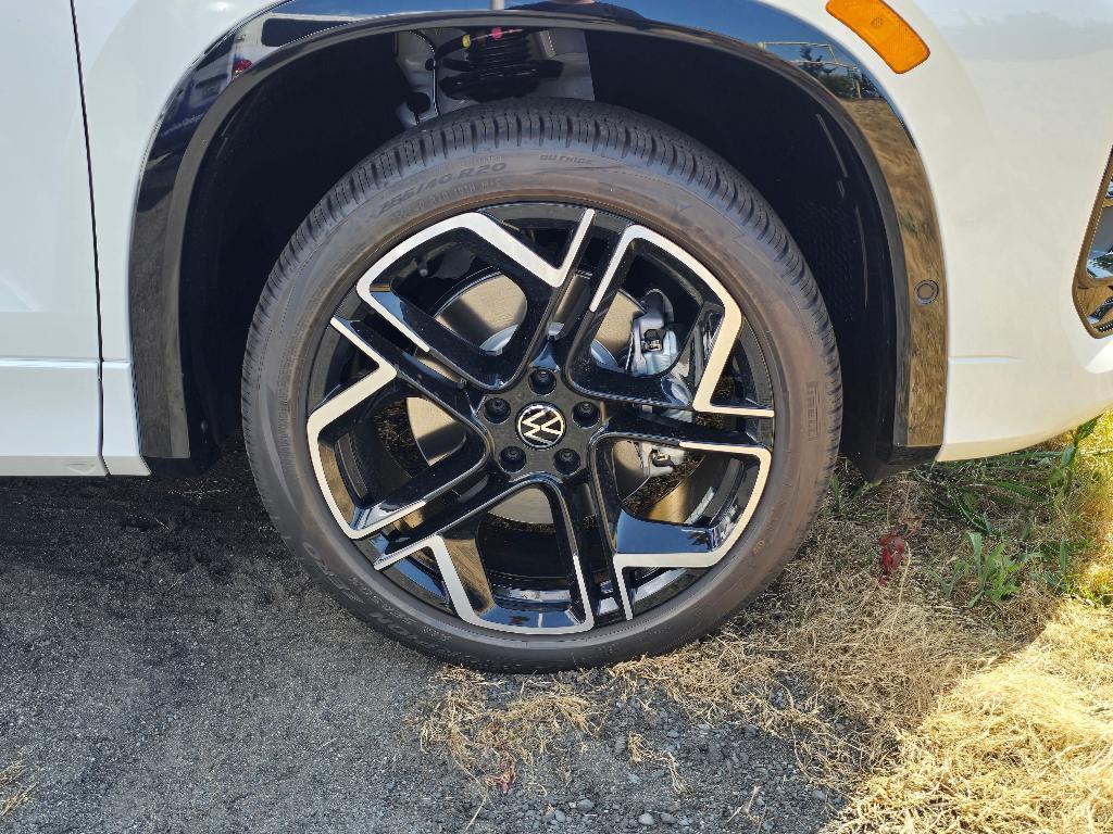 new 2025 Volkswagen Tiguan car