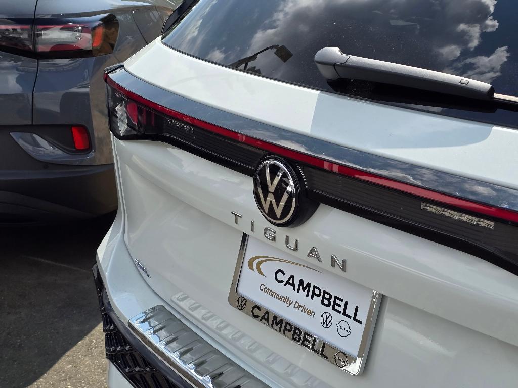 new 2025 Volkswagen Tiguan car