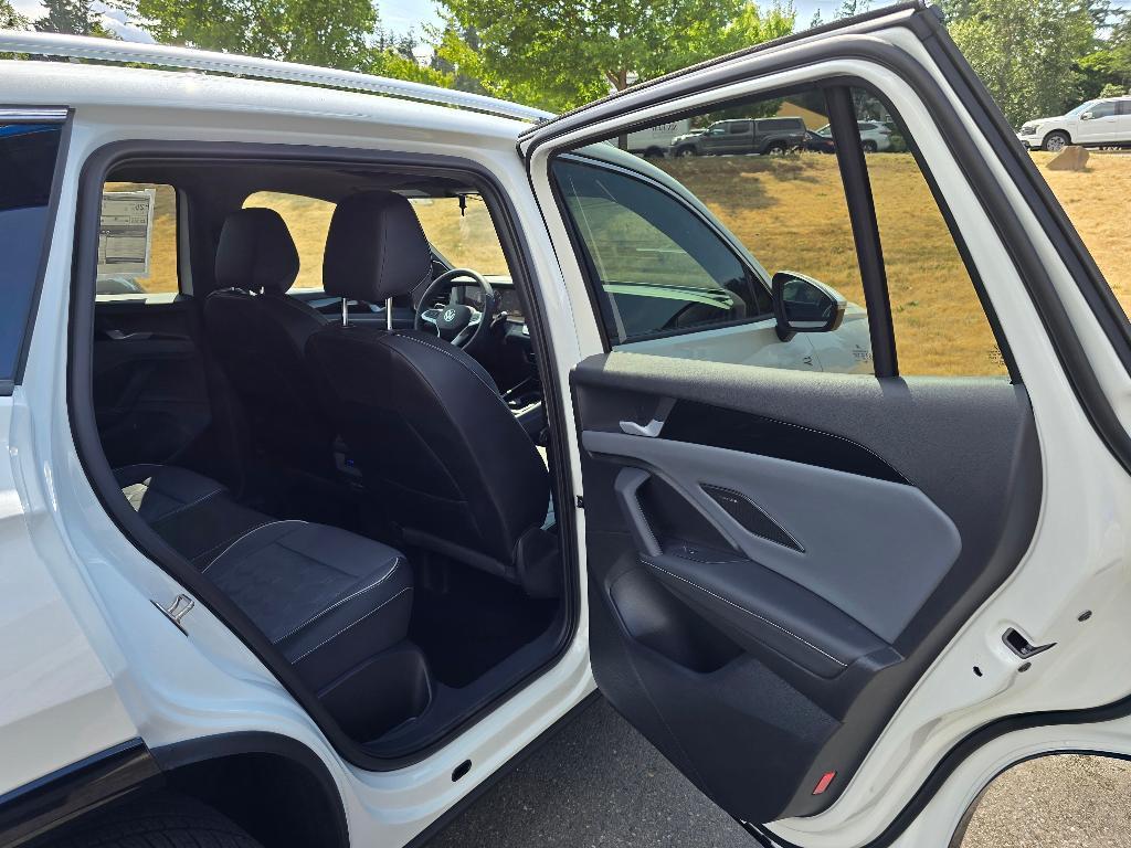 new 2025 Volkswagen Tiguan car