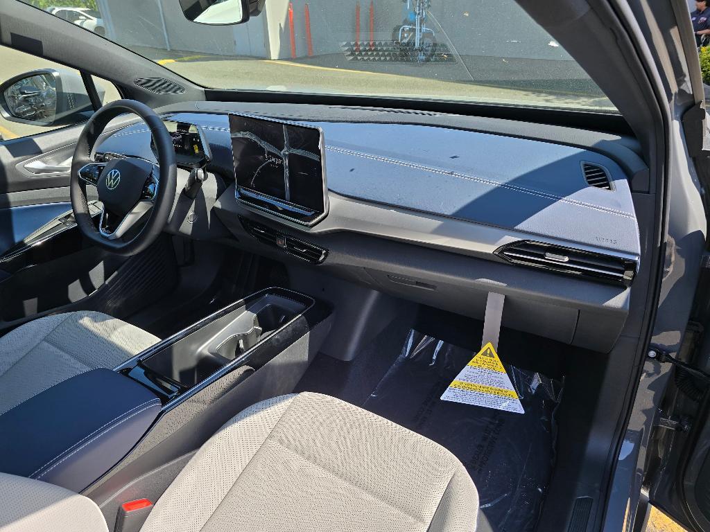 new 2025 Volkswagen ID.4 car