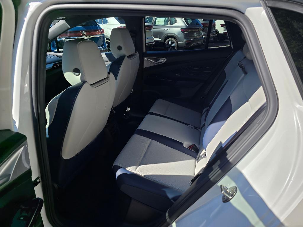 new 2025 Volkswagen ID.4 car