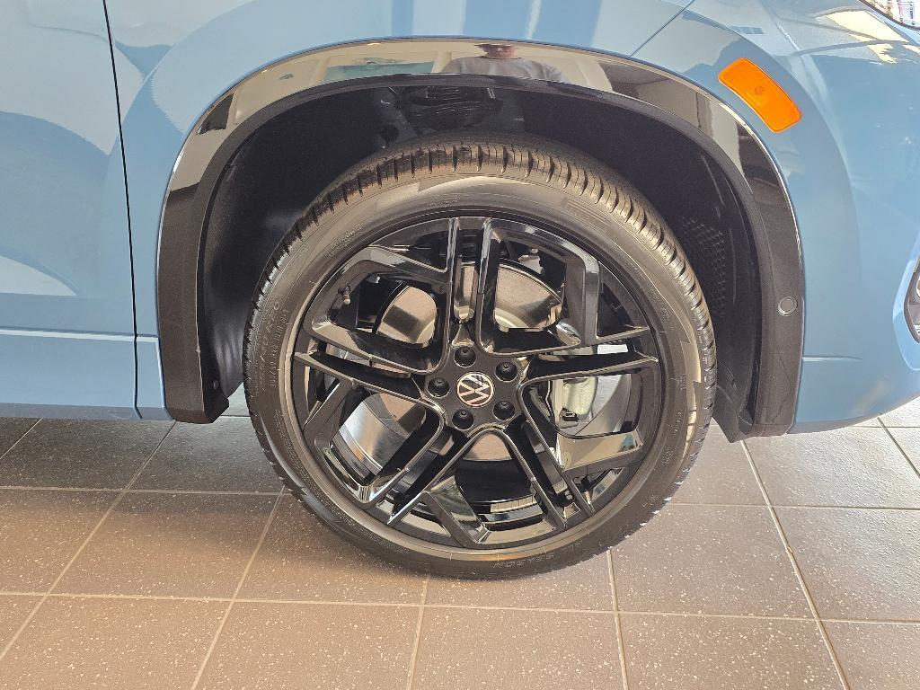 new 2025 Volkswagen Tiguan car