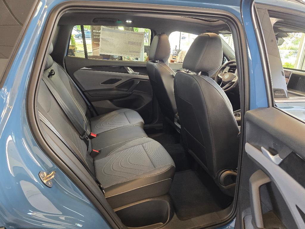 new 2025 Volkswagen Tiguan car