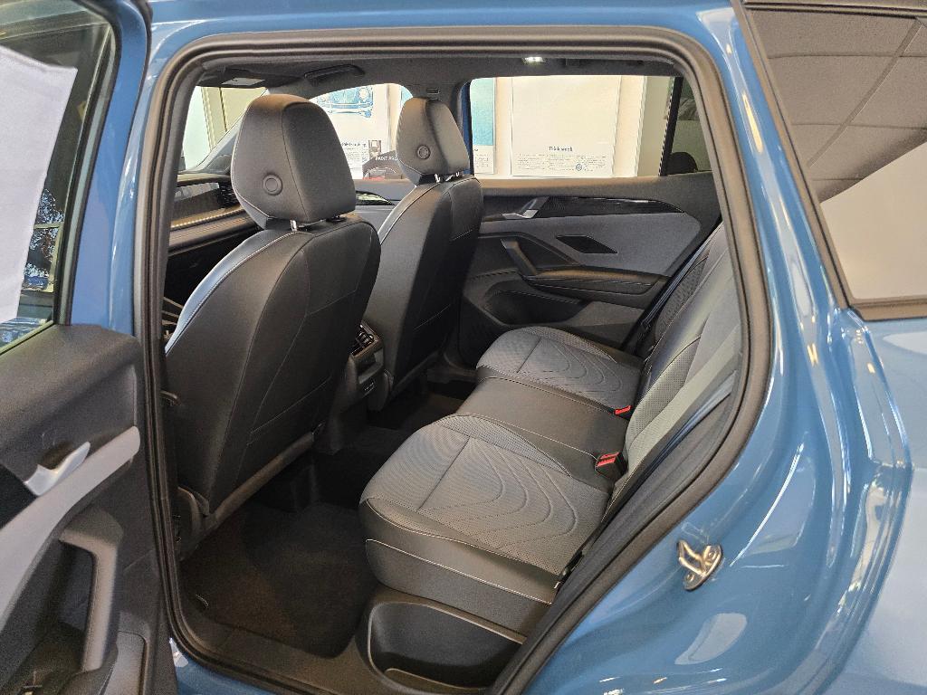 new 2025 Volkswagen Tiguan car