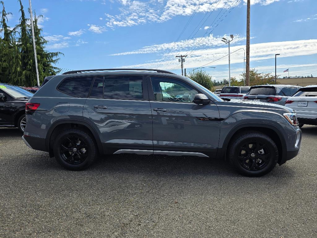 new 2025 Volkswagen Atlas car, priced at $42,850