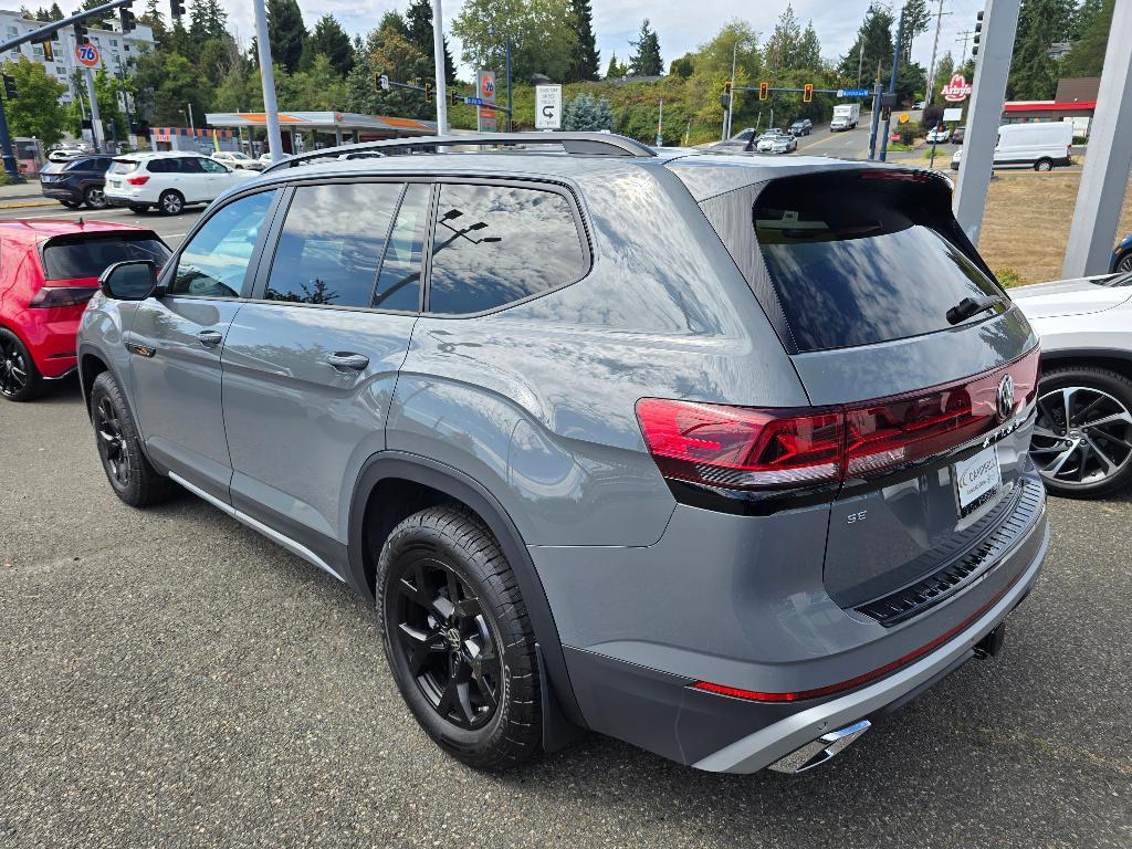 new 2025 Volkswagen Atlas car, priced at $42,850