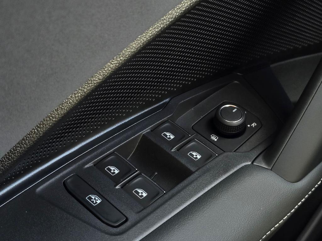 new 2025 Volkswagen Tiguan car