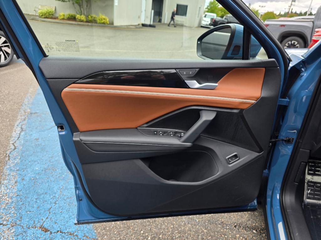 new 2025 Volkswagen Tiguan car