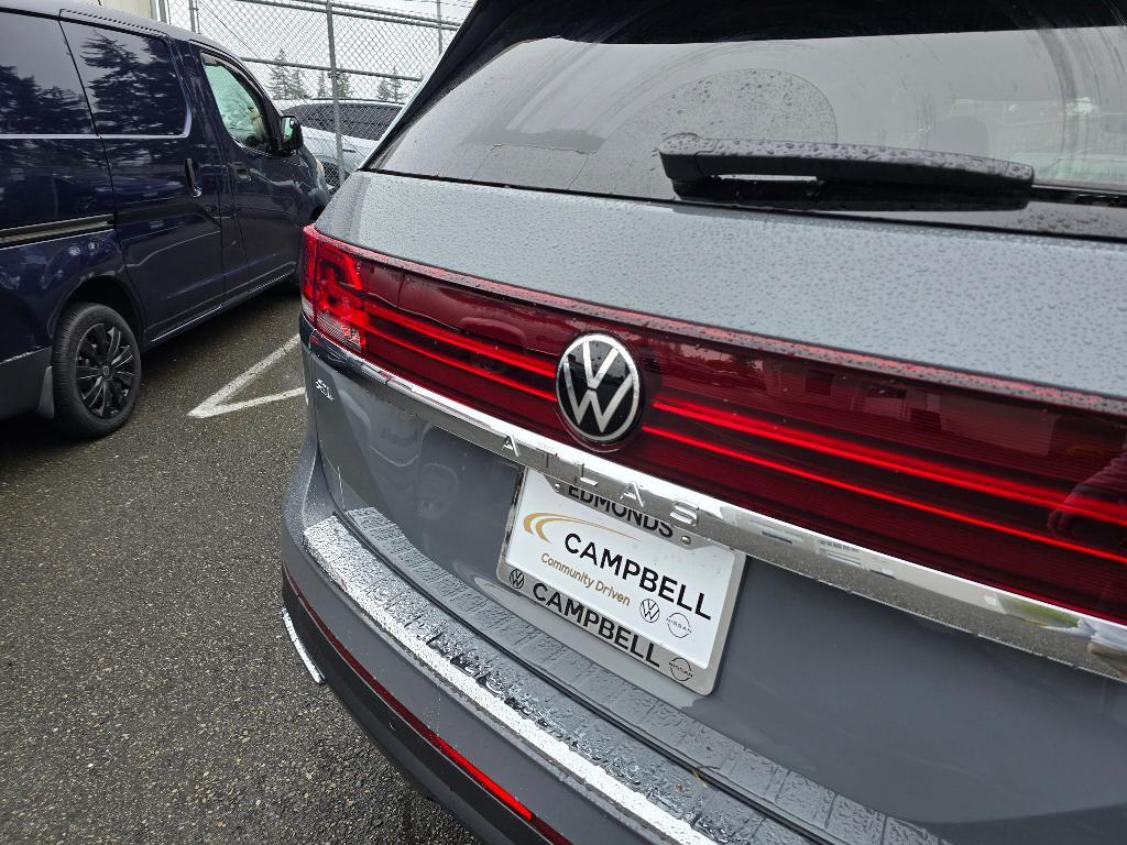 new 2025 Volkswagen Atlas car, priced at $48,900