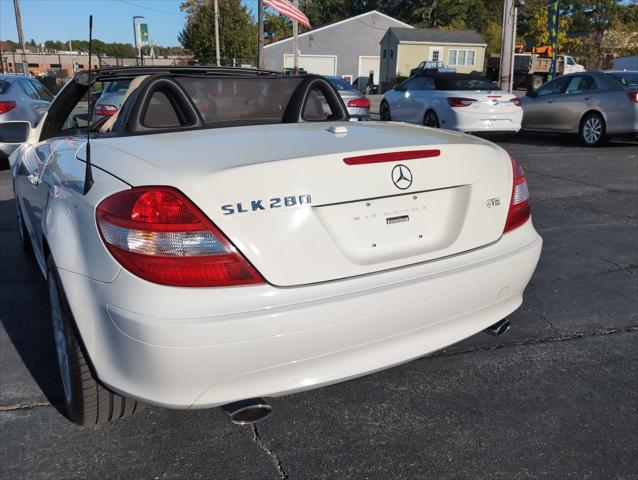 used 2007 Mercedes-Benz SLK-Class car, priced at $12,990