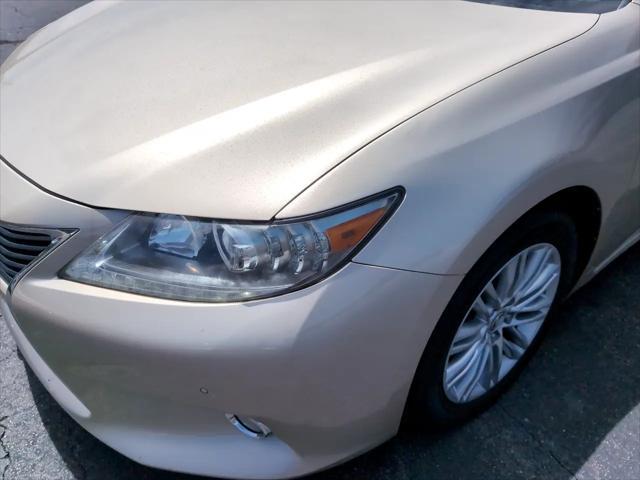 used 2013 Lexus ES 350 car, priced at $15,998