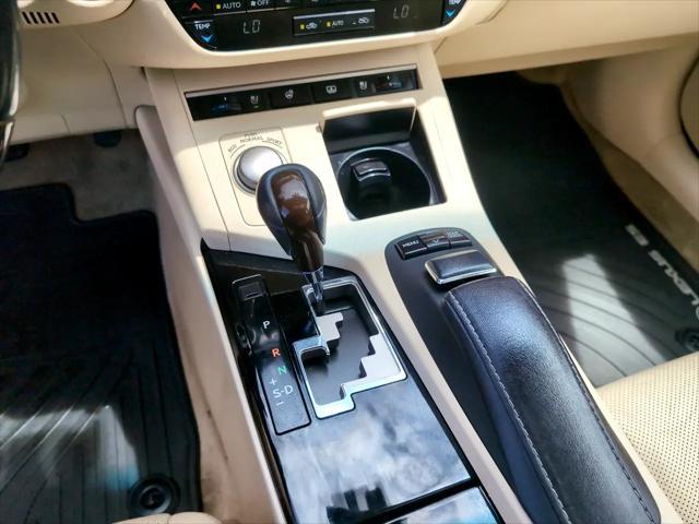 used 2013 Lexus ES 350 car, priced at $15,998