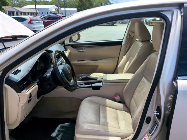used 2013 Lexus ES 350 car, priced at $15,998