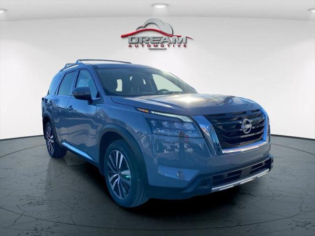 new 2025 Nissan Pathfinder car, priced at $55,490
