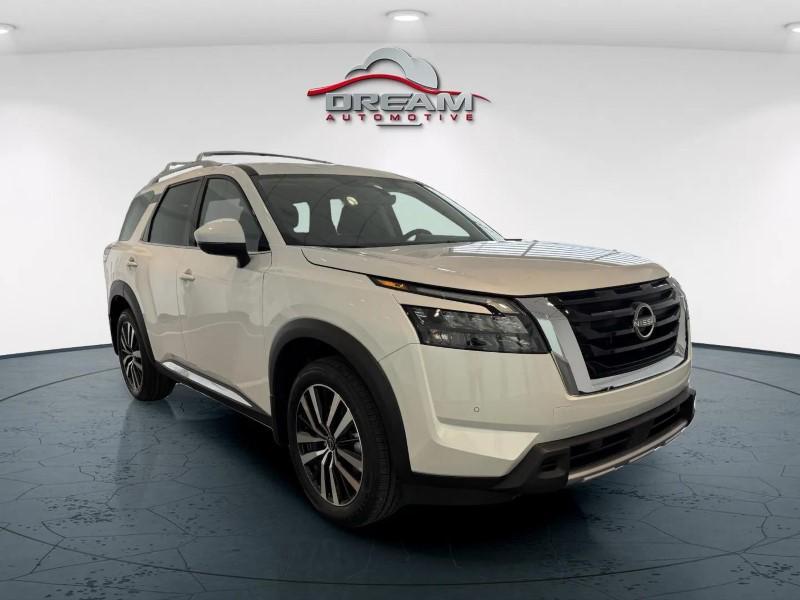 new 2025 Nissan Pathfinder car, priced at $50,098