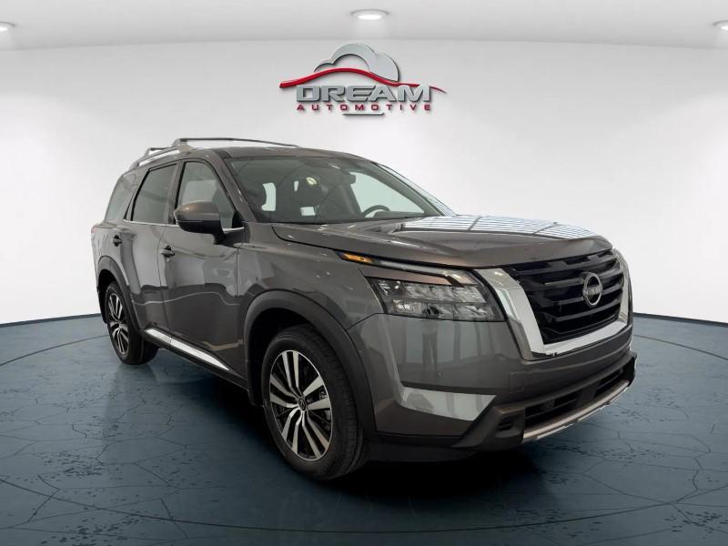 new 2025 Nissan Pathfinder car, priced at $49,690