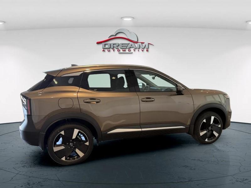 new 2025 Nissan Kicks car, priced at $29,813