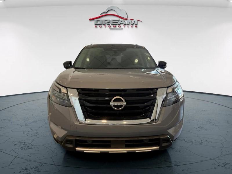 new 2025 Nissan Pathfinder car, priced at $45,688