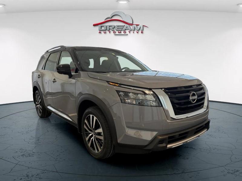 new 2025 Nissan Pathfinder car, priced at $45,688