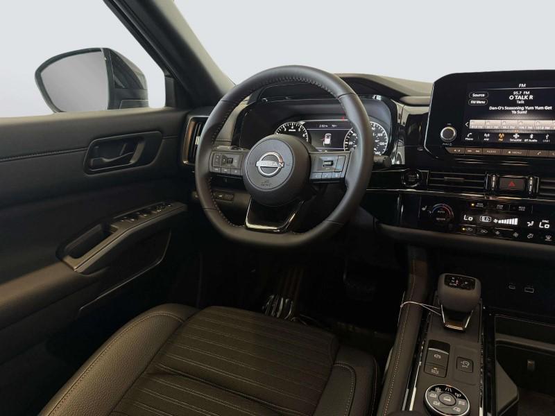new 2025 Nissan Pathfinder car, priced at $44,107