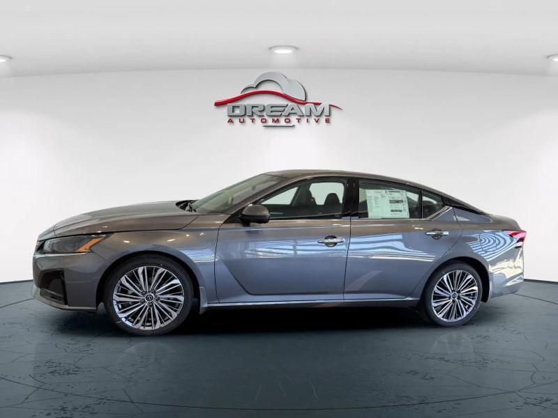 new 2025 Nissan Altima car, priced at $32,890