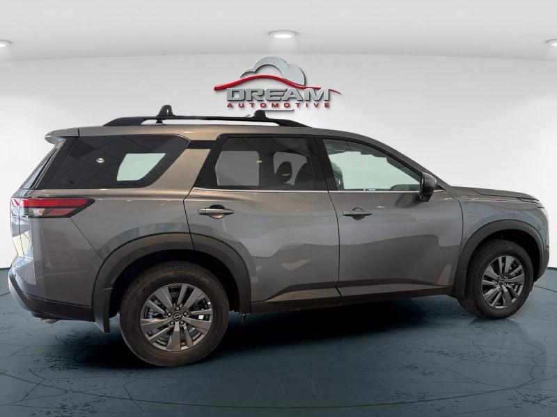 new 2025 Nissan Pathfinder car, priced at $33,425