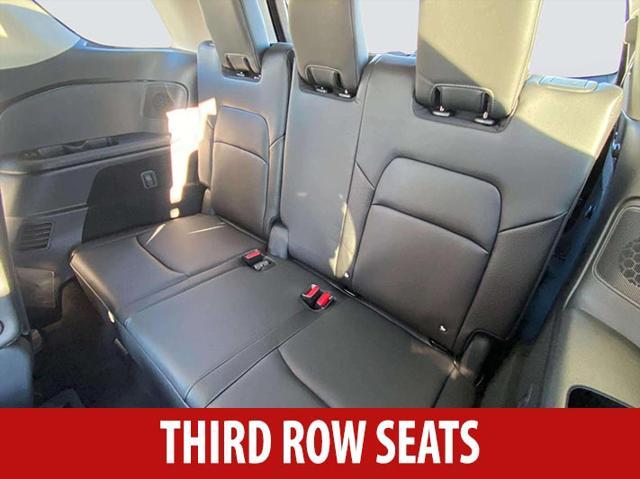 new 2025 Nissan Pathfinder car, priced at $49,325