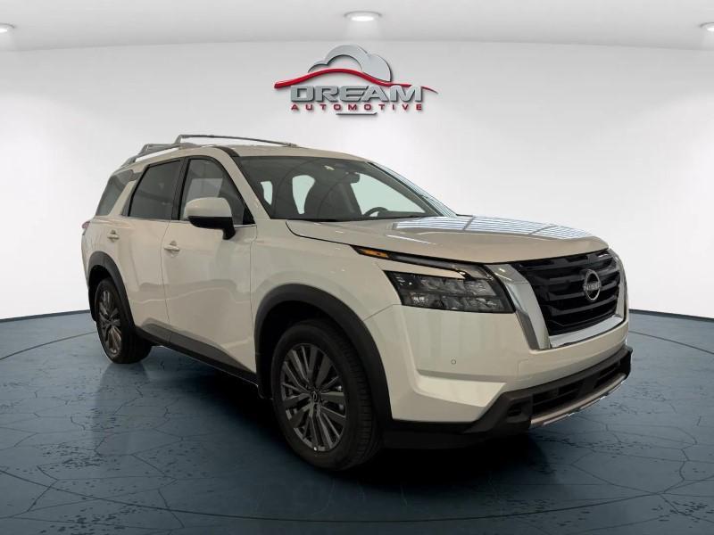 new 2025 Nissan Pathfinder car, priced at $46,577