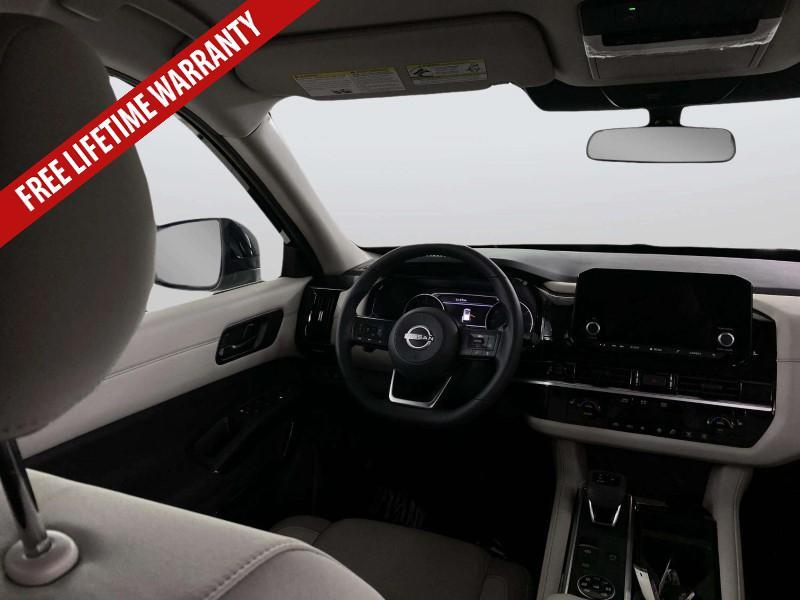 new 2025 Nissan Pathfinder car, priced at $36,075