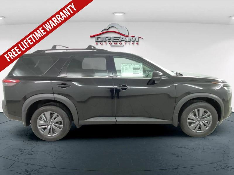new 2025 Nissan Pathfinder car, priced at $36,075